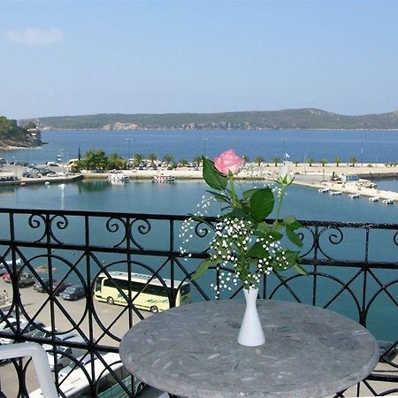 Karalis City Hotel Pylos Ngoại thất bức ảnh