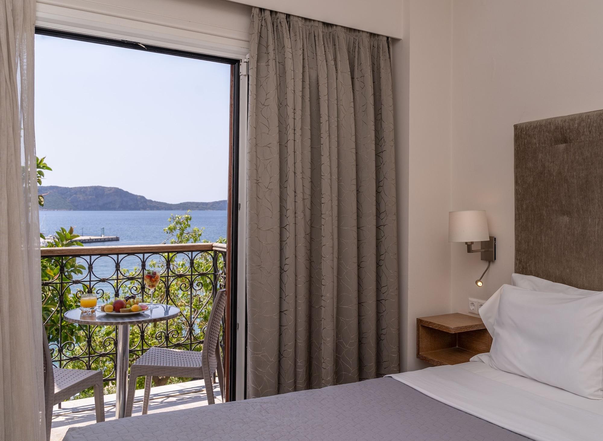 Karalis City Hotel Pylos Ngoại thất bức ảnh